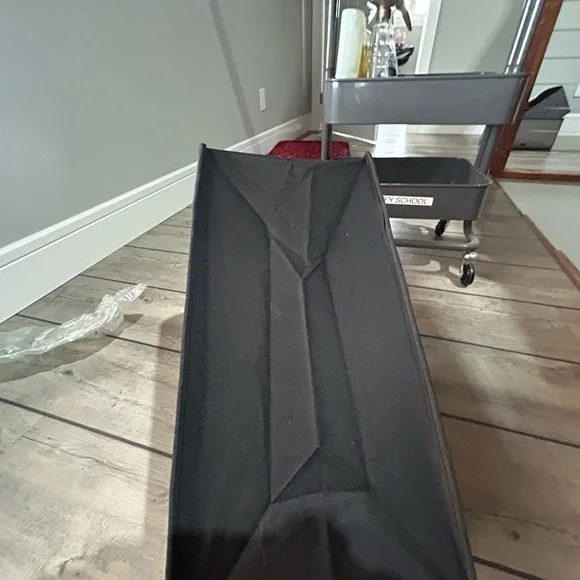 Thirty one big storage bin - Picture 3 of 4